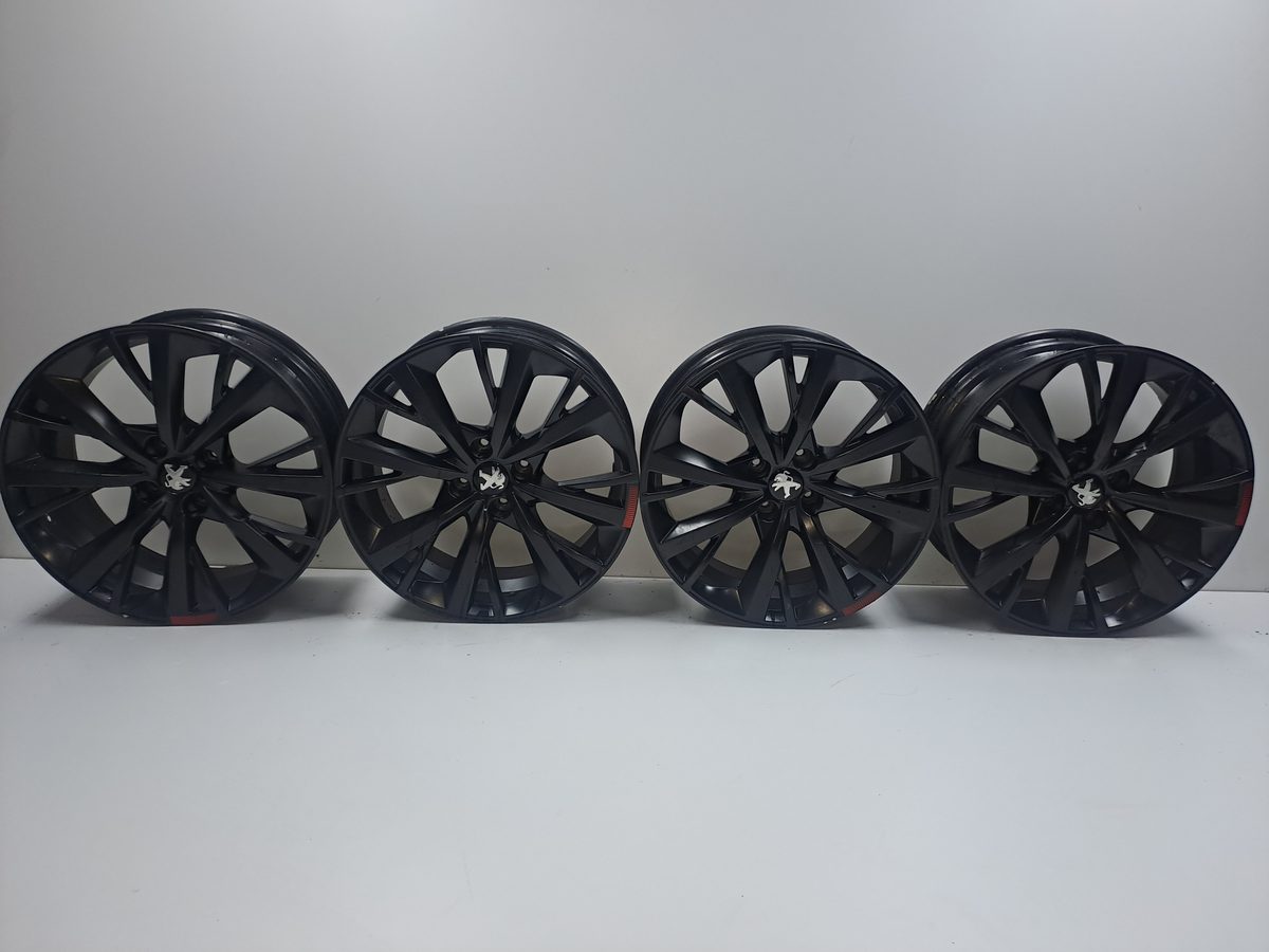 Juego De Llantas Peugeot 208 2012-2019 9810294980