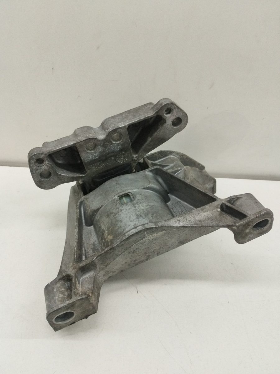 Soporte Motor Derecho Peugeot 308 2013-2021 Access 1.6L 85kW 4A103720