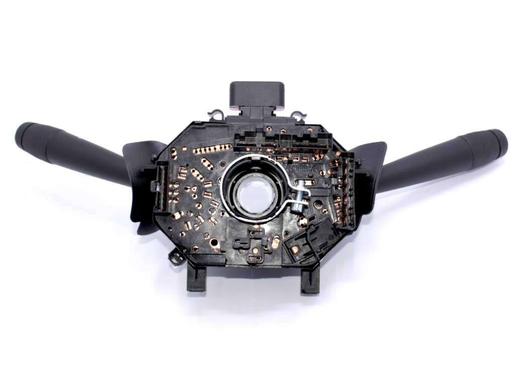 LLAVE BAJO VOLANTE FI UNO FIRE 04/.. C/L-P TRASERA
