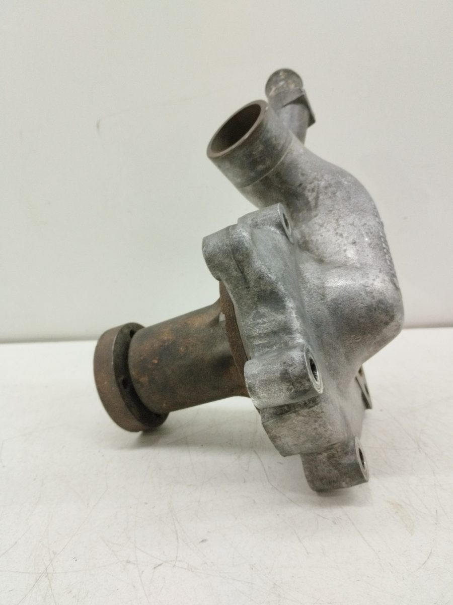 Carcasa De La Bomba Agua Mercedes-Benz Clase E (W114/W115) Berlina R6172010501