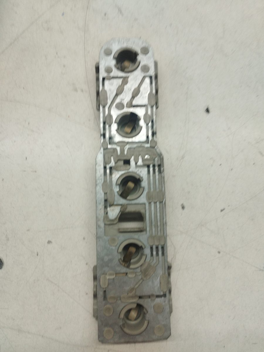 Porta Lampara Trasero Izquierdo Chevrolet Corsa A 1983-Actualidad Básico