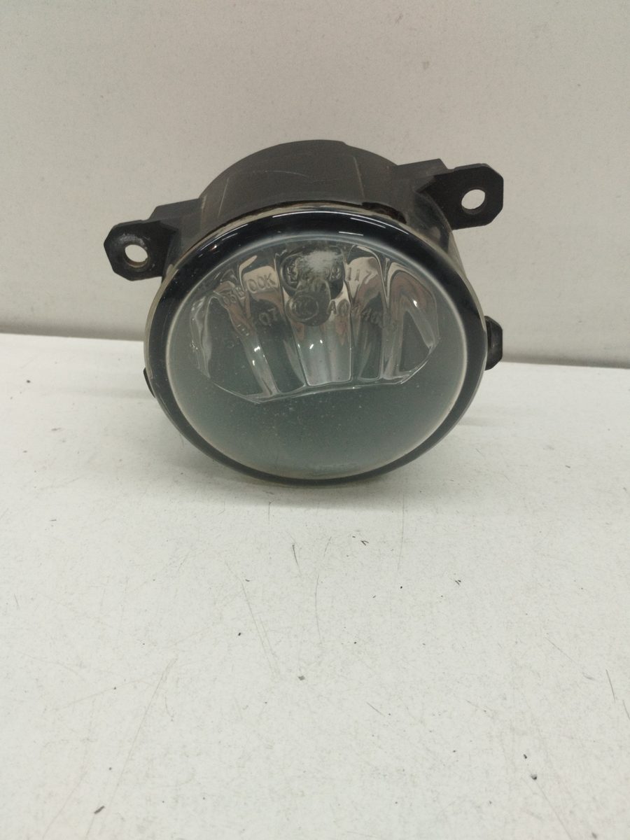 Faro Caminero Derecho Citroën C4 Berlina 2004-2011 / DV6TED4)