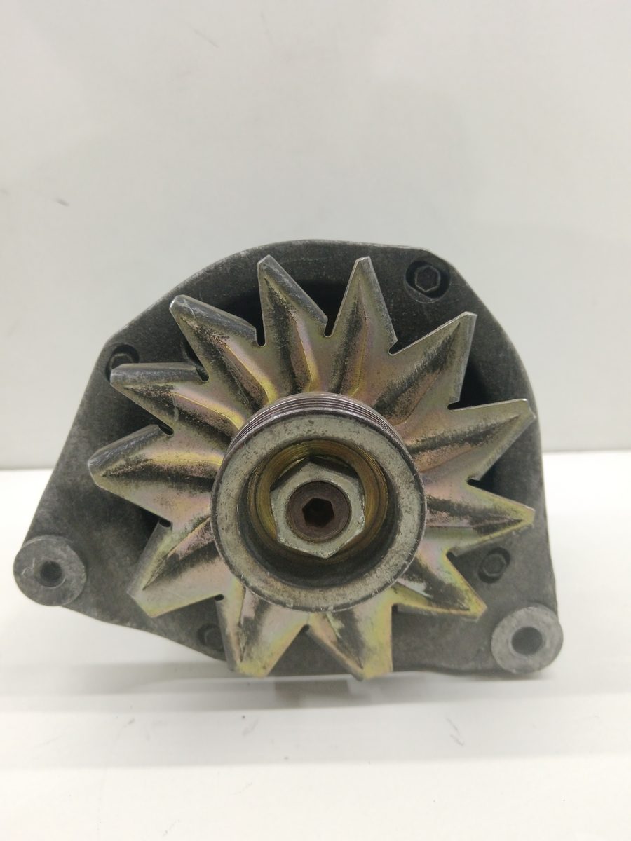 Alternador Peugeot 205 Berlina 1983-1998 1,1 1.1L 44kW 2541370