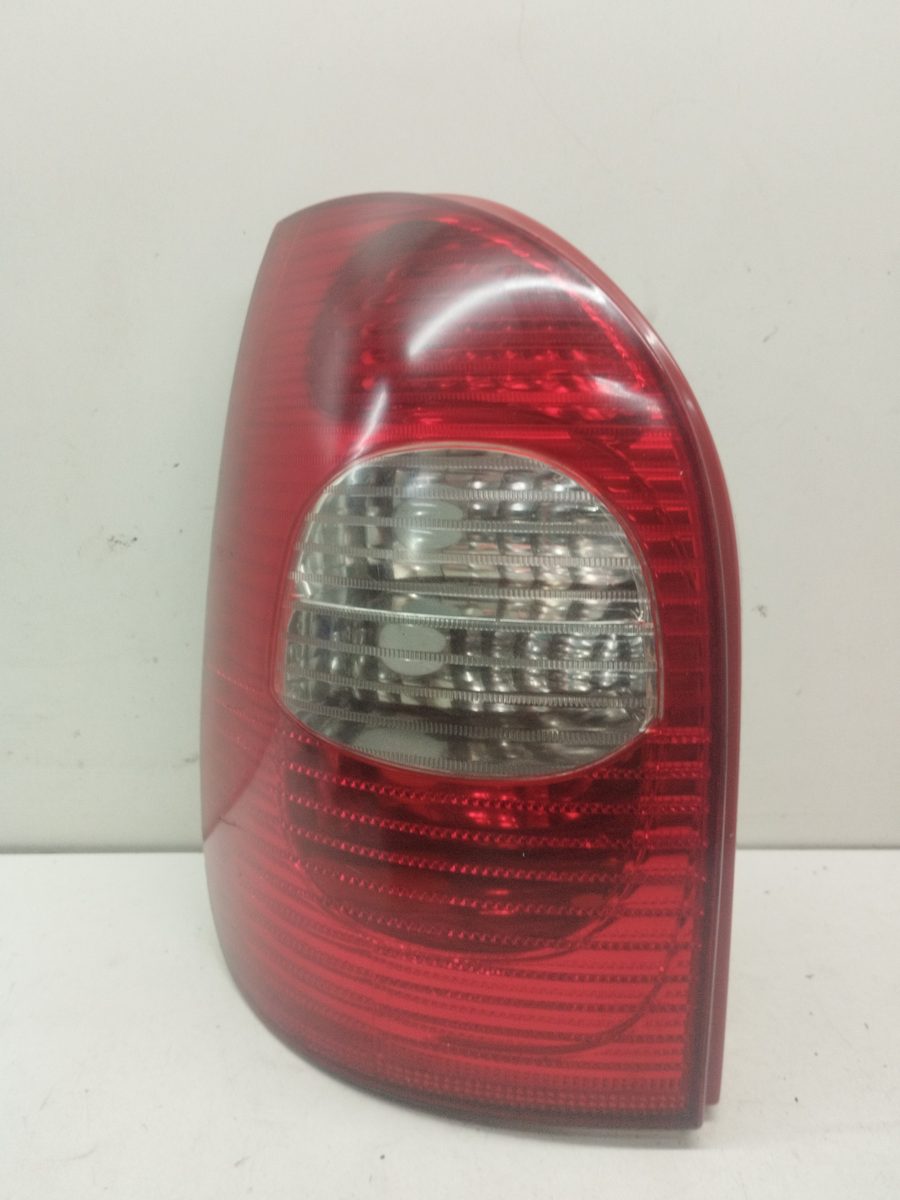Farol Trasero Izquierdo Exterior Citroën Xsara Picasso 1999-2011 FAP Exclusive 4848238