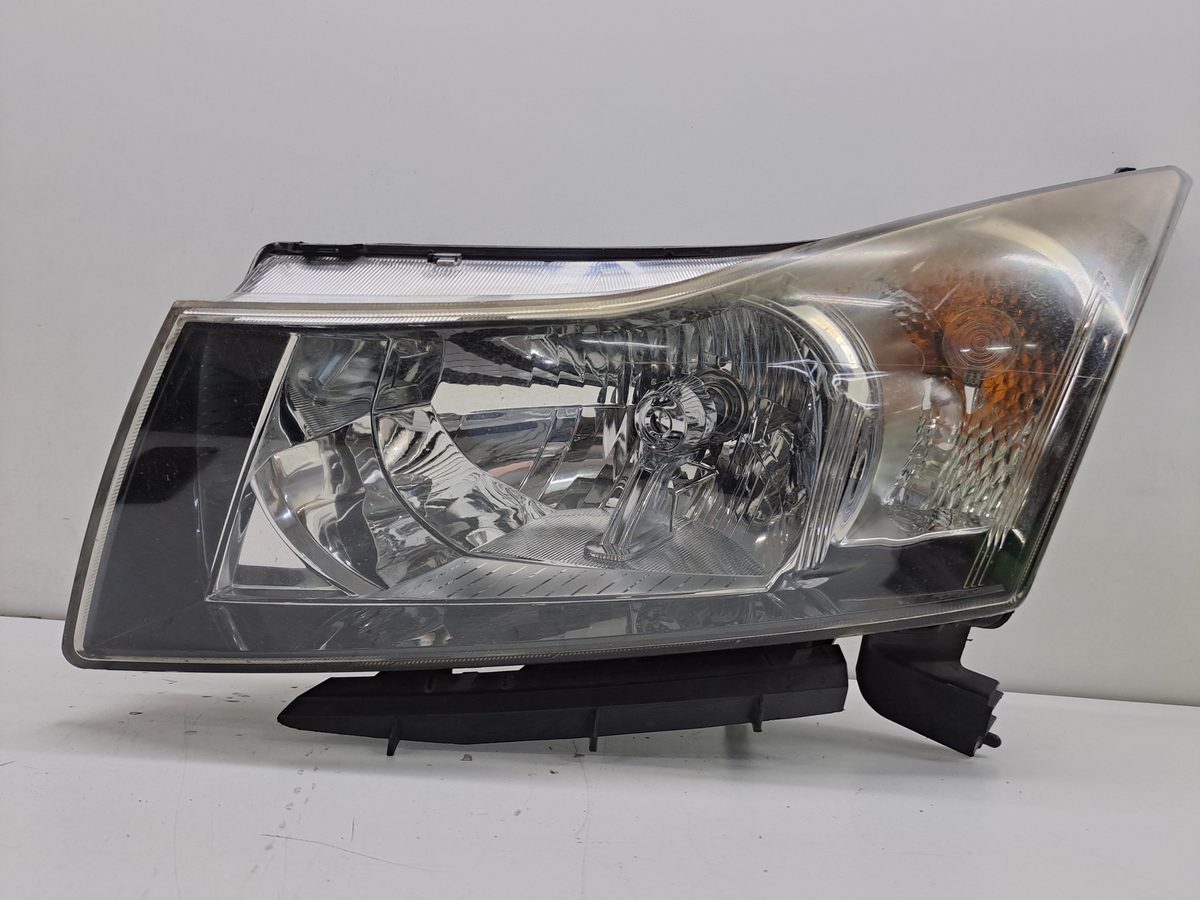 Faro Delantero Izquierdo Chevrolet Cruze 2009-2014 L