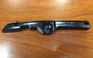 Soporte de paragolpes delantero izquierdo