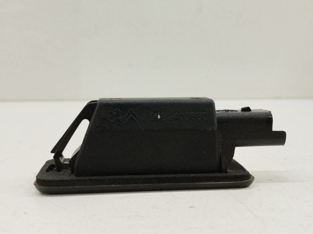 Luz De Matricula Peugeot 208 2012-2019 Access 9682403680