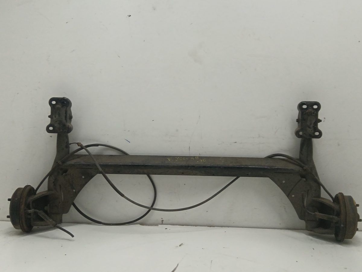 Puente Trasero Ford Escort Berlina 1986-1996 CL 1.6L 65kW