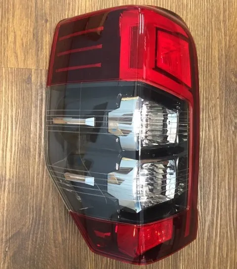 FAROL TRA IZQ MITSUBISHI L200 2020 DEPO (LED)