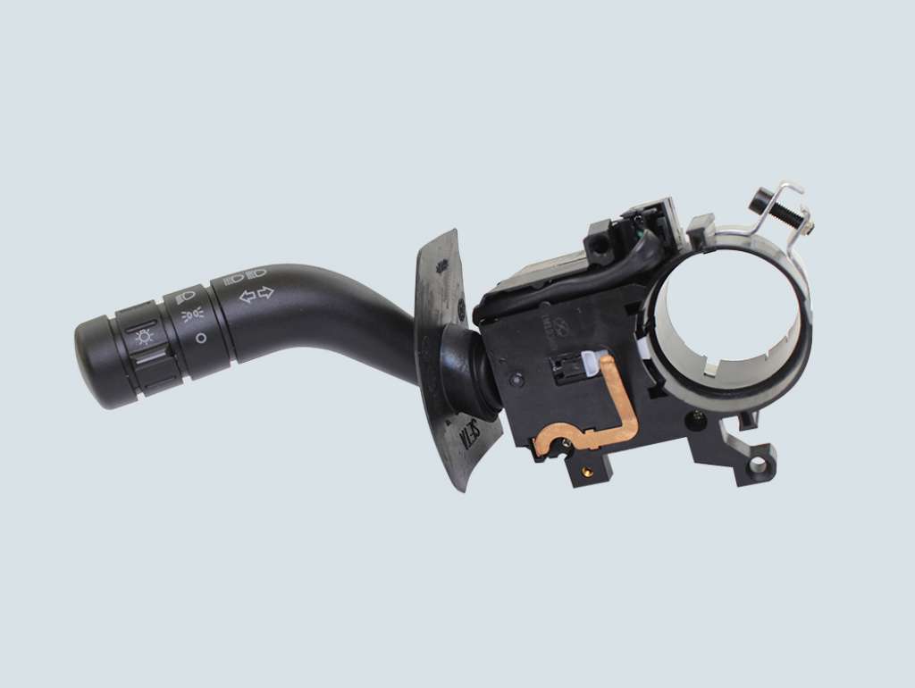 LLAVE BAJO VOLANTE VW GOL V/FOX/ETC SEÑALERO