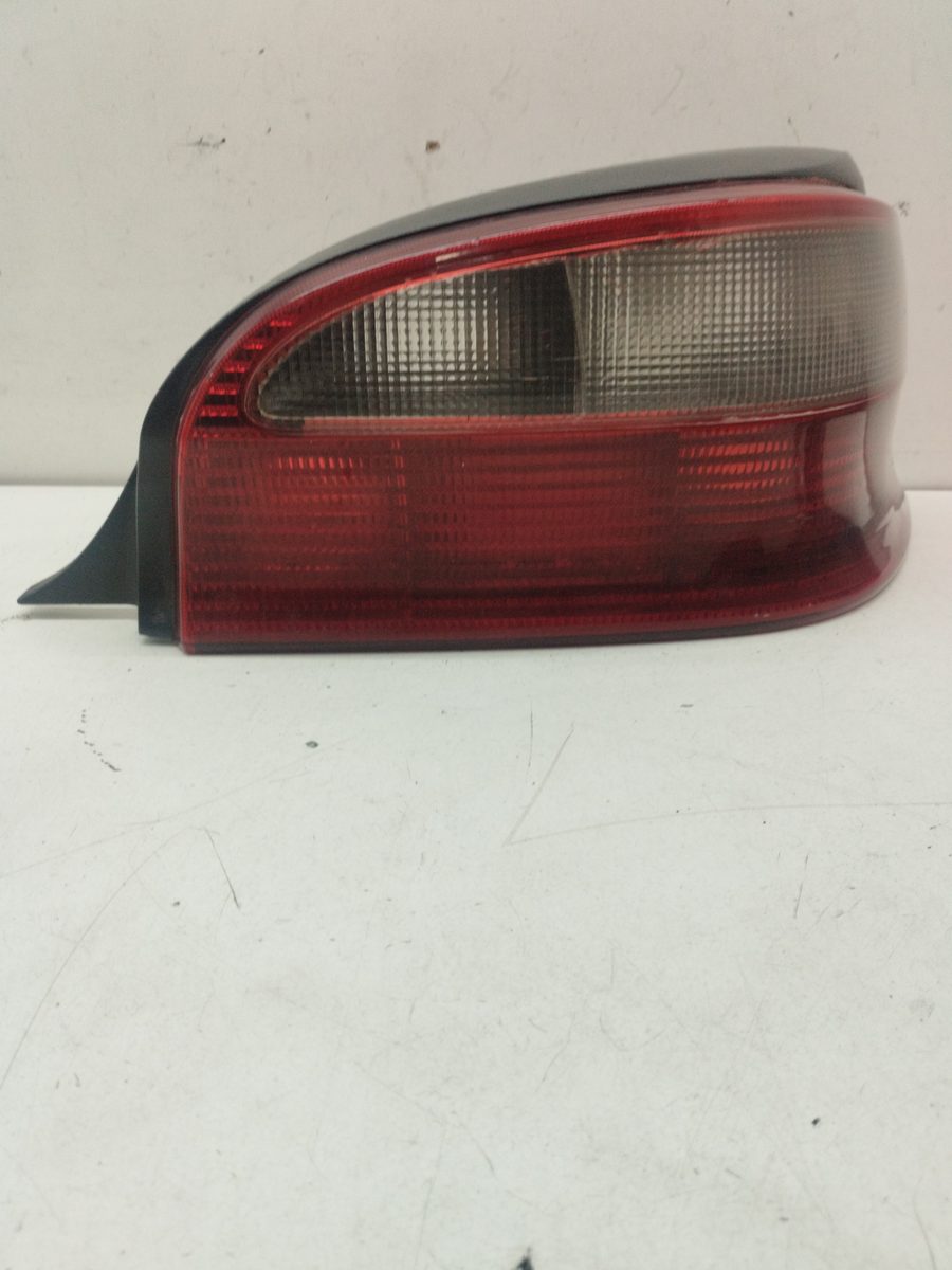 Farol Trasero Derecho Exterior Citroën Saxo 1996-2000 Seduction