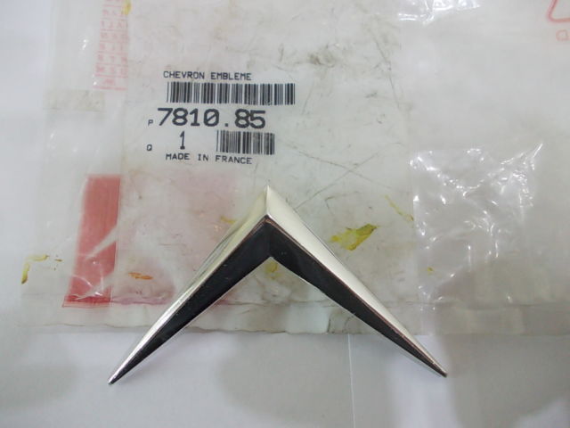 Insignia capot