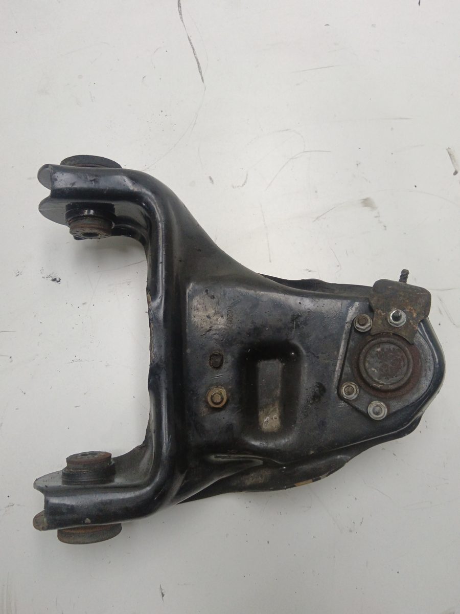 Parrilla De Suspension Superior Delantera Derecha Chevrolet Blazer (NEU) 1994-2001