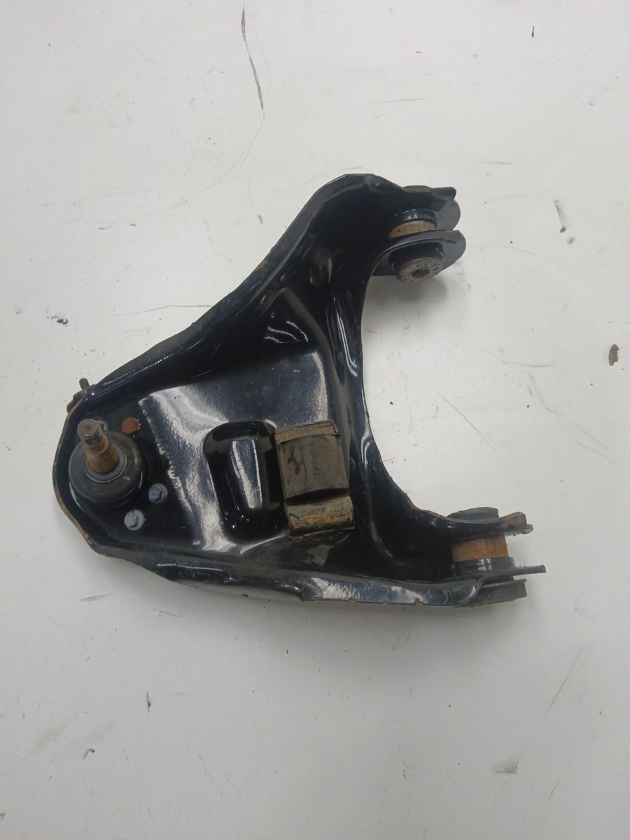 Parrilla De Suspension Superior Delantera Derecha Chevrolet Blazer (NEU) 1994-2001
