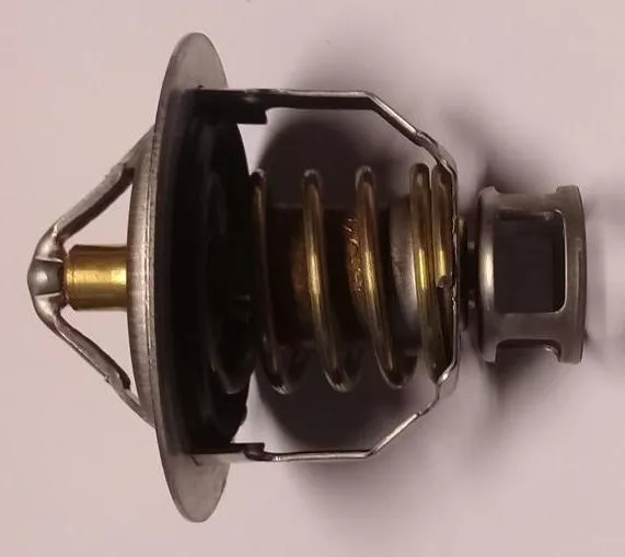 TERMOSTATO 64mm 82º NISSAN N-D JAPON