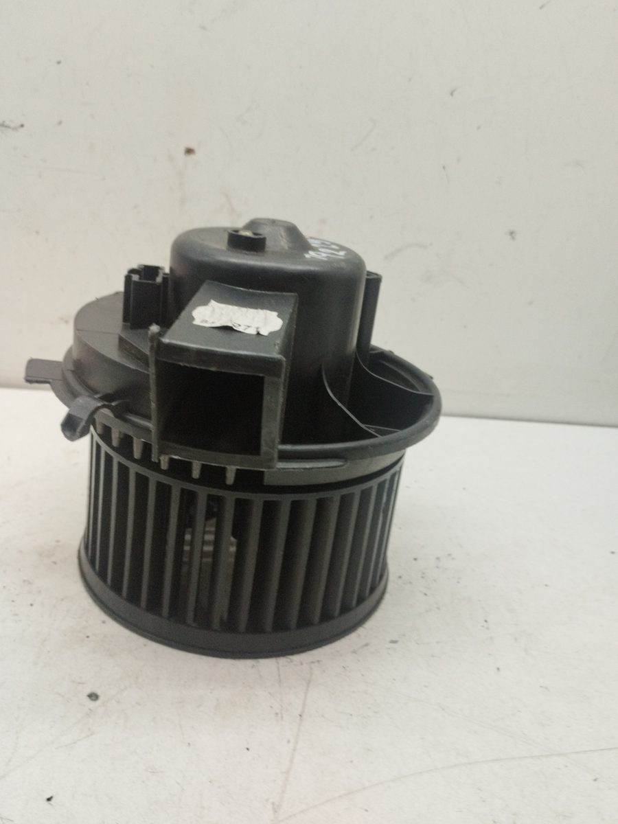 Motor Calefaccion Peugeot 307 (S1) 2001-2005 XR 2.0L 66kW BFC271