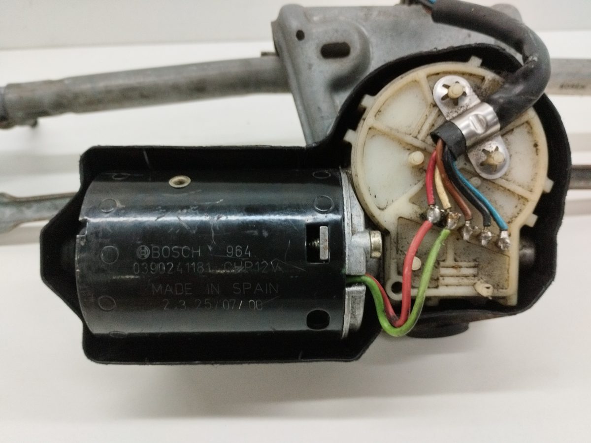 Motor Limpia Delantero Renault Clio Ii Fase I (B/CBO) 1998-2001 1,2 1.2L 43kW 0390241181