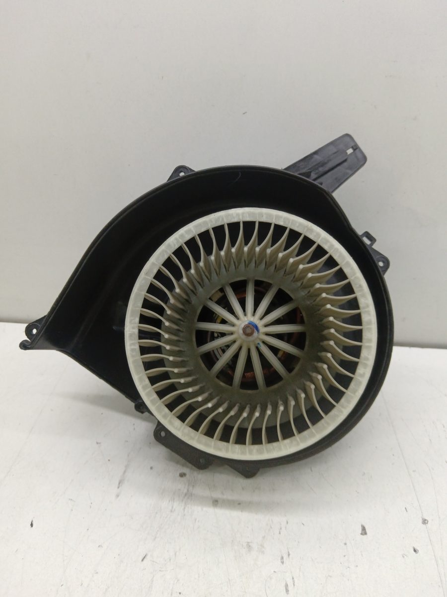 Motor Calefaccion Volkswagen Fox (5Z1) 2005-2012 Básico 1.4L 55kW 6Q1819015G