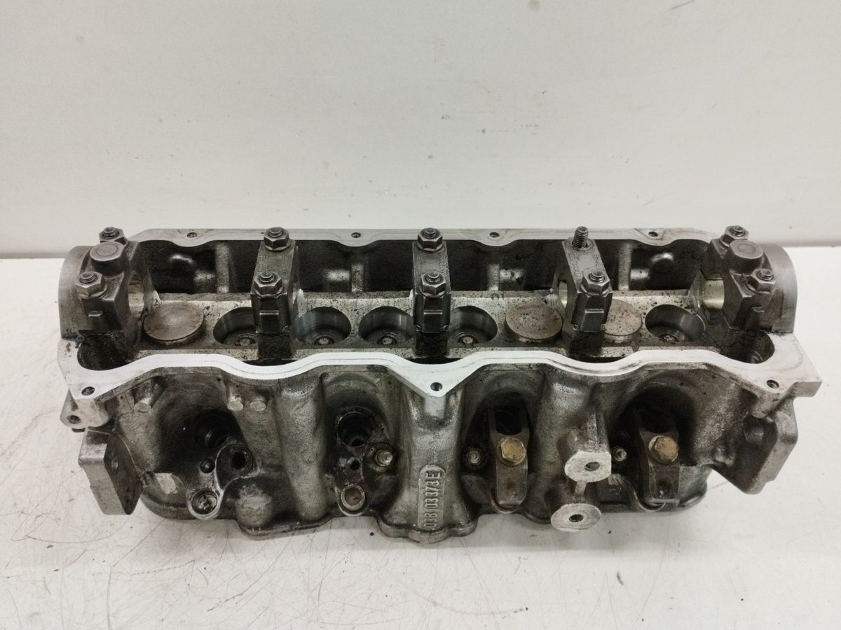Tapa De Cilindros Volkswagen Bora Berlina (1J2) 1998-2005 1.9 TDI 1.9L 81kW 038103373E
