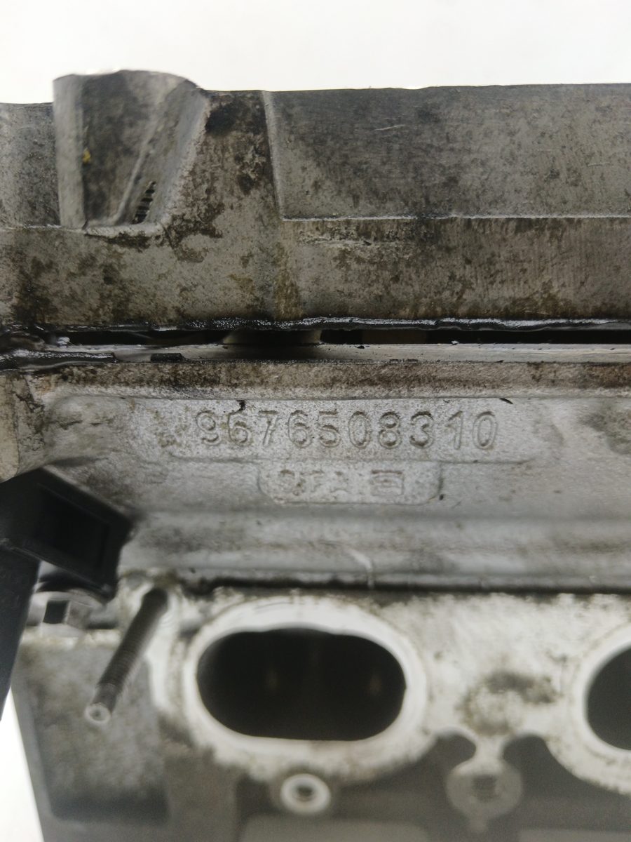 Tapa De Cilindros Citroën C-elysée 2012-Actualidad Exclusive 1.6L 85kW 9676508310