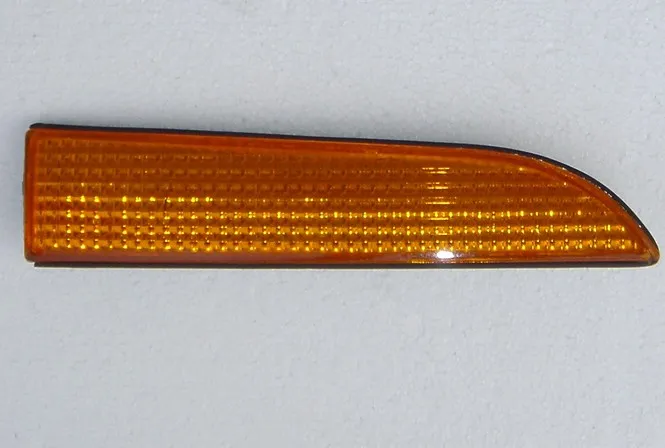 Farol delantero superior derecho ámbar