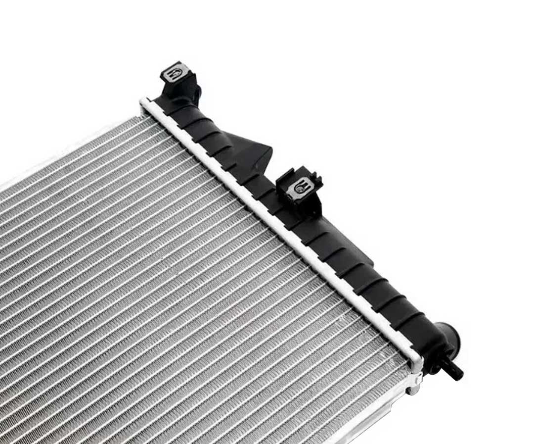 RADIADOR MOTOR (M/T C/A.A.)
