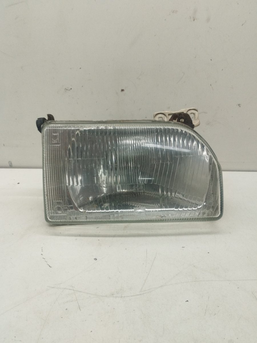 Faro Delantero Derecho Ford Orion 1983-Actualidad CARBURACION