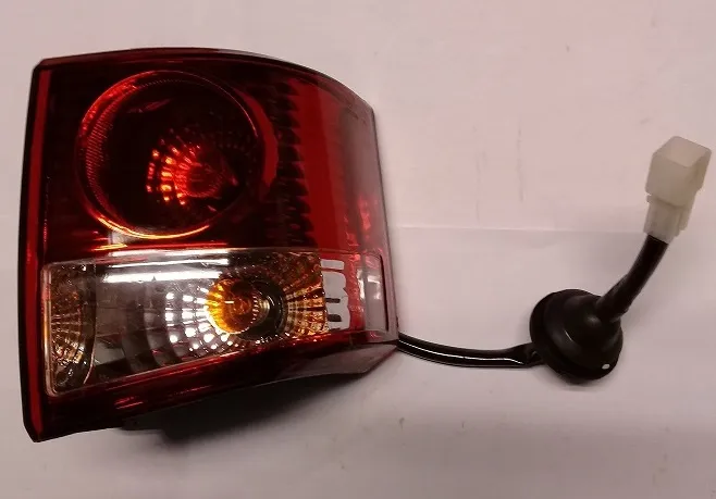 Faro trasero derecho