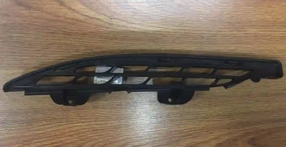Soporte de careta inferior izquierdo