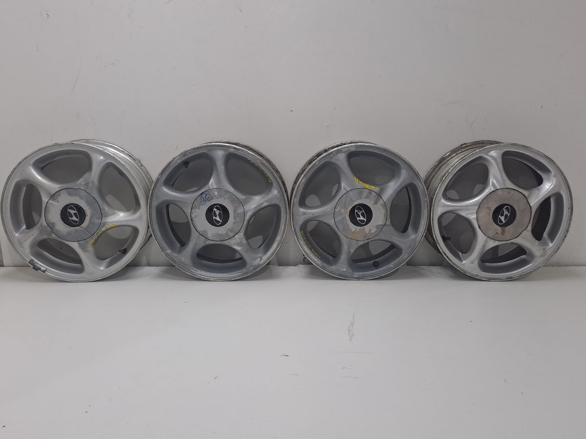 Juego De Llantas Hyundai Coupe (J2) 1996-1999 5291027000