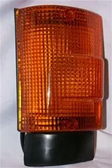 Faro delantero izquierdo