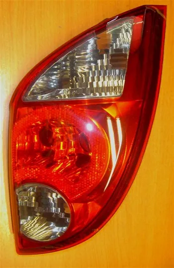 Faro trasero derecho