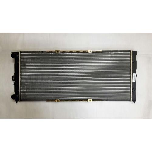 RADIADOR MOT. VW SANTANA QUANTUM 91...94 C/AIRE 700X322MM CHINO HSPAB0222-HSPAB001-CVW006G