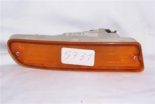 Faro de paragolpes delantero derecho