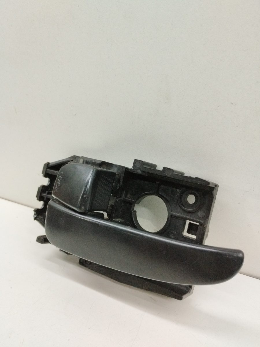 Manija Interior Trasera Izquierda Hyundai Elantra (XD) 2000-2008 HY2335