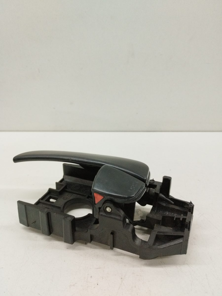Manija Interior Trasera Izquierda Hyundai Elantra (XD) 2000-2008 HY2335