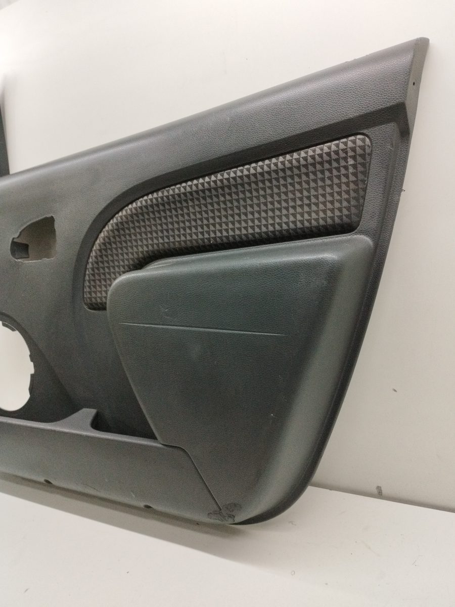 Tapizado Interior Puerta Delantero Derecho Renault Logan 2005-2012 Laureate 8200295614