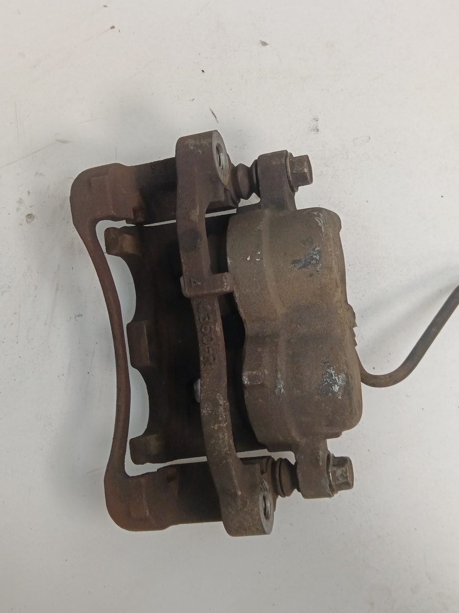 Mordaza De Freno Delantera Derecha Chevrolet Blazer (NEU) 1994-2001 4WD Lux Automático