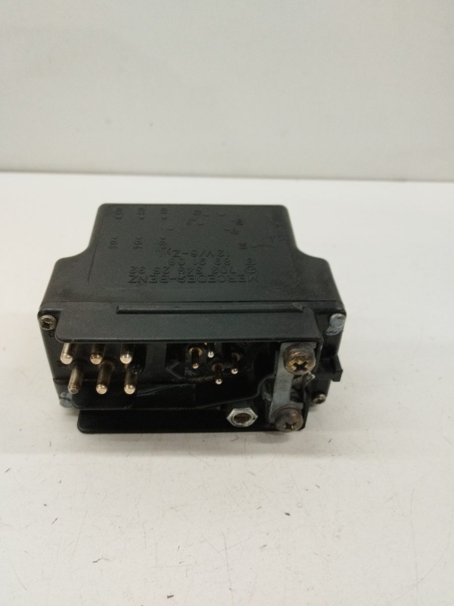 Caja Precalentamiento Mercedes-Benz Clase C (W201) Berlina 1982-1993 0035452532