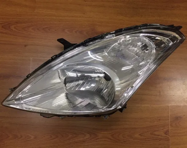 Faro delantero izquierdo