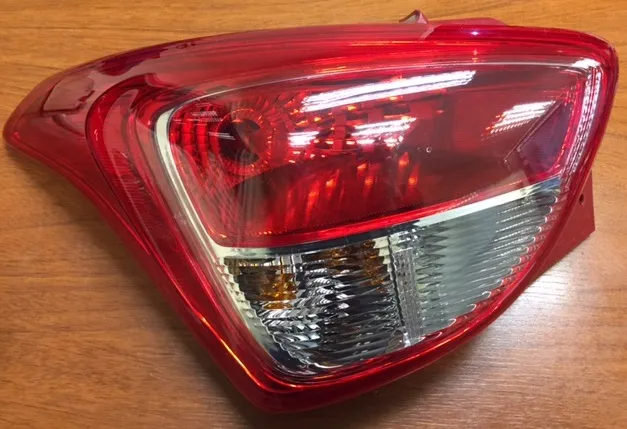 Faro trasero izquierdo Hyundai Grand i10 Hatchback