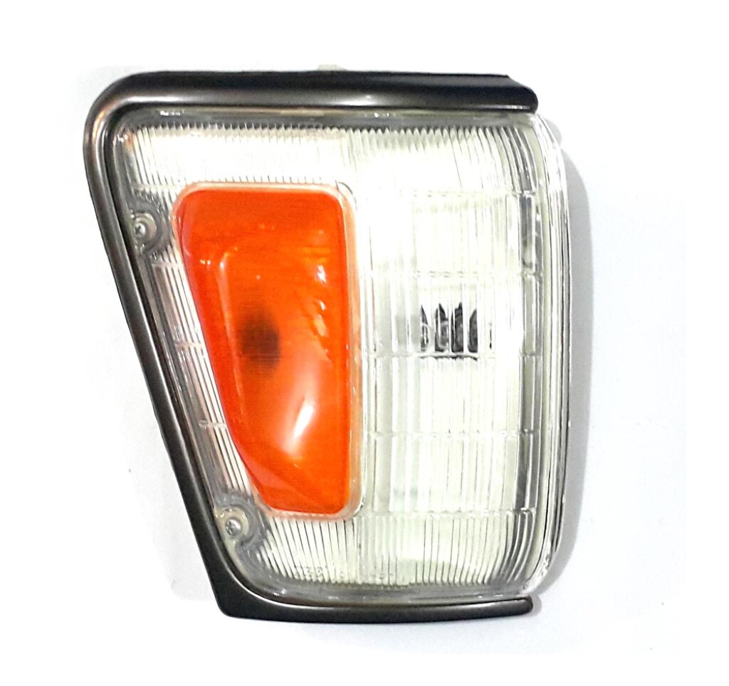 FAROL TOYOTA HILUX 89-91 4X4 SEÑALERO DER. TYC