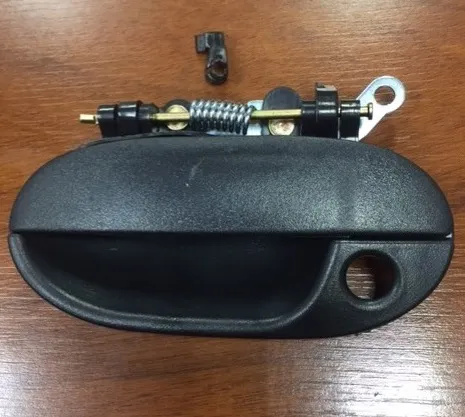 Manija de puerta exterior delantera izquierda