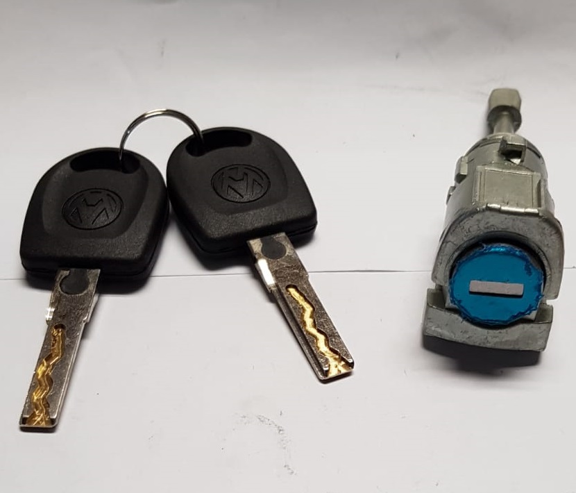 CILINDRO PUERTA DER VW GOL V 09 (B)