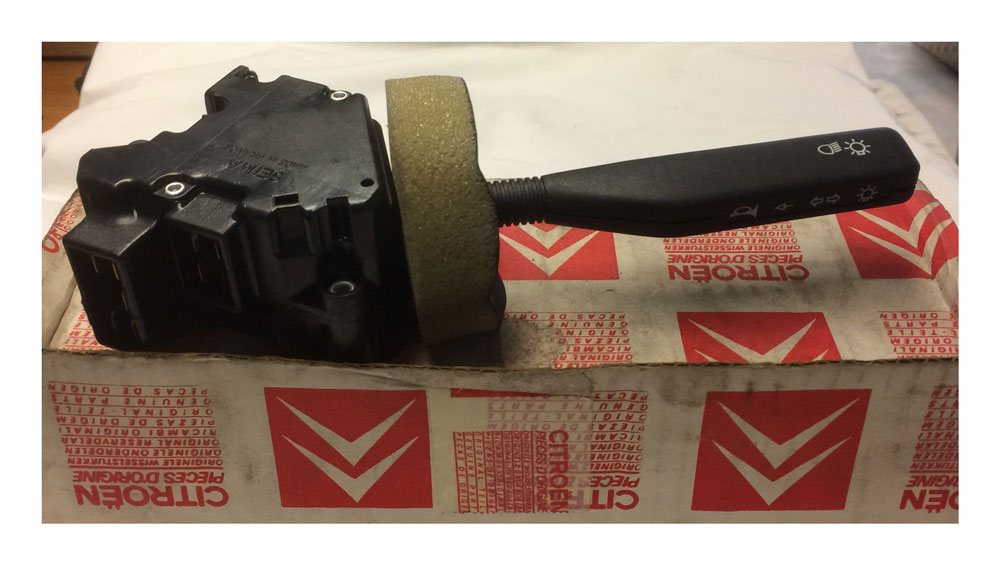 LLAVE CONTACTO AX/ZX/SAXO 6 CABLES IGUAL A P4162.410N [ALTERNATIVA]
