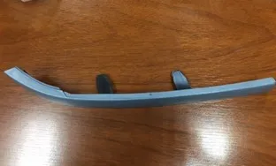 Moldura sin óptica delantera derecha