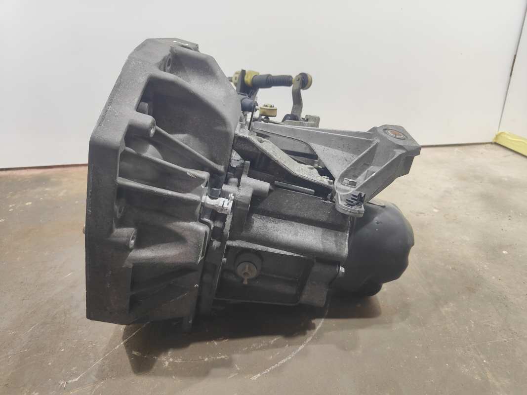 Caja de cambios Renault Clio , Ref: 9768-H2A