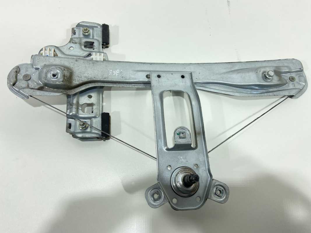 Alza cristal trasero izquierdo Chevrolet Onix MK1 , Ref: 9853-S2C8