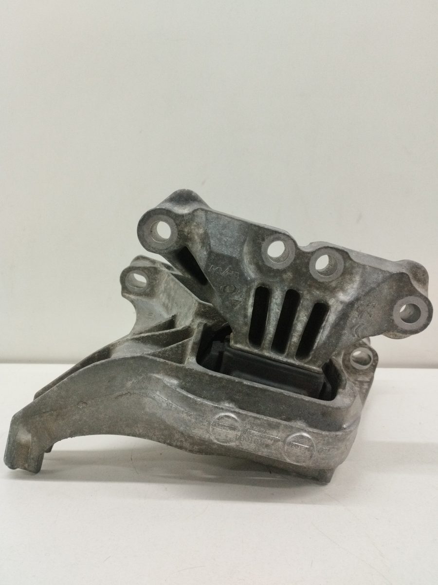 Soporte Motor Derecho Peugeot 308 2013-2021 Access 1.6L 85kW 4A103720