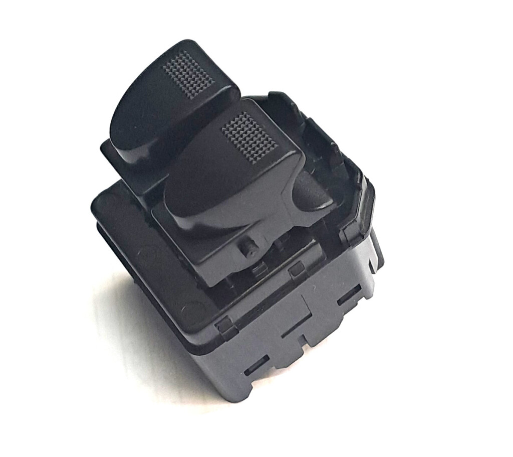 LLAVE BOTON TABLERO DAEWOO ALZA CRISTAL DOBLE MATIZ